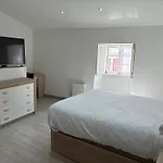 La Casa De Alex